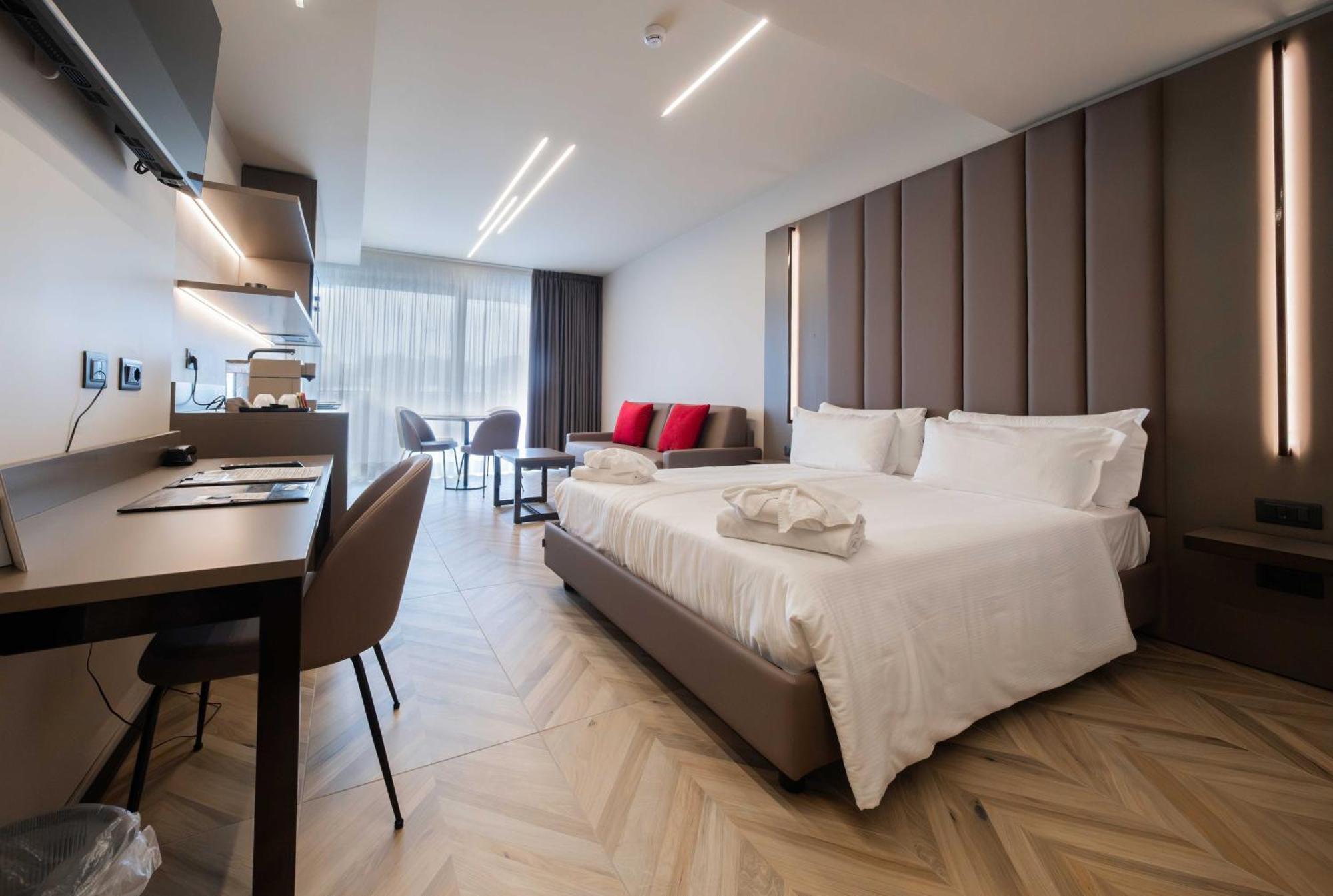 Apartahotel Aurora Peschiera del Garda