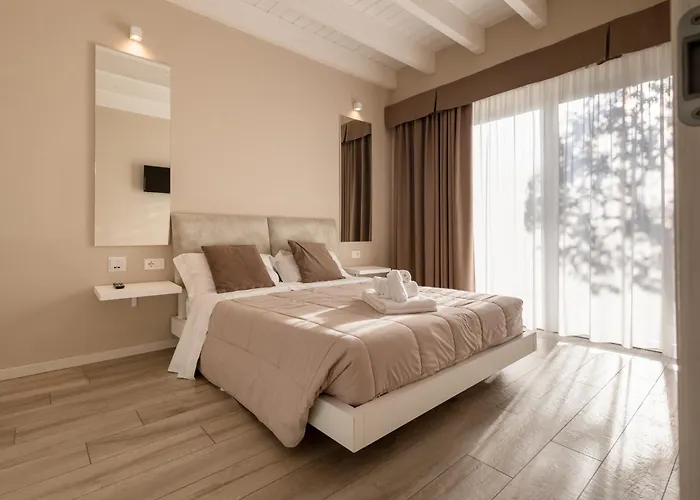 Aurora Aparthotel