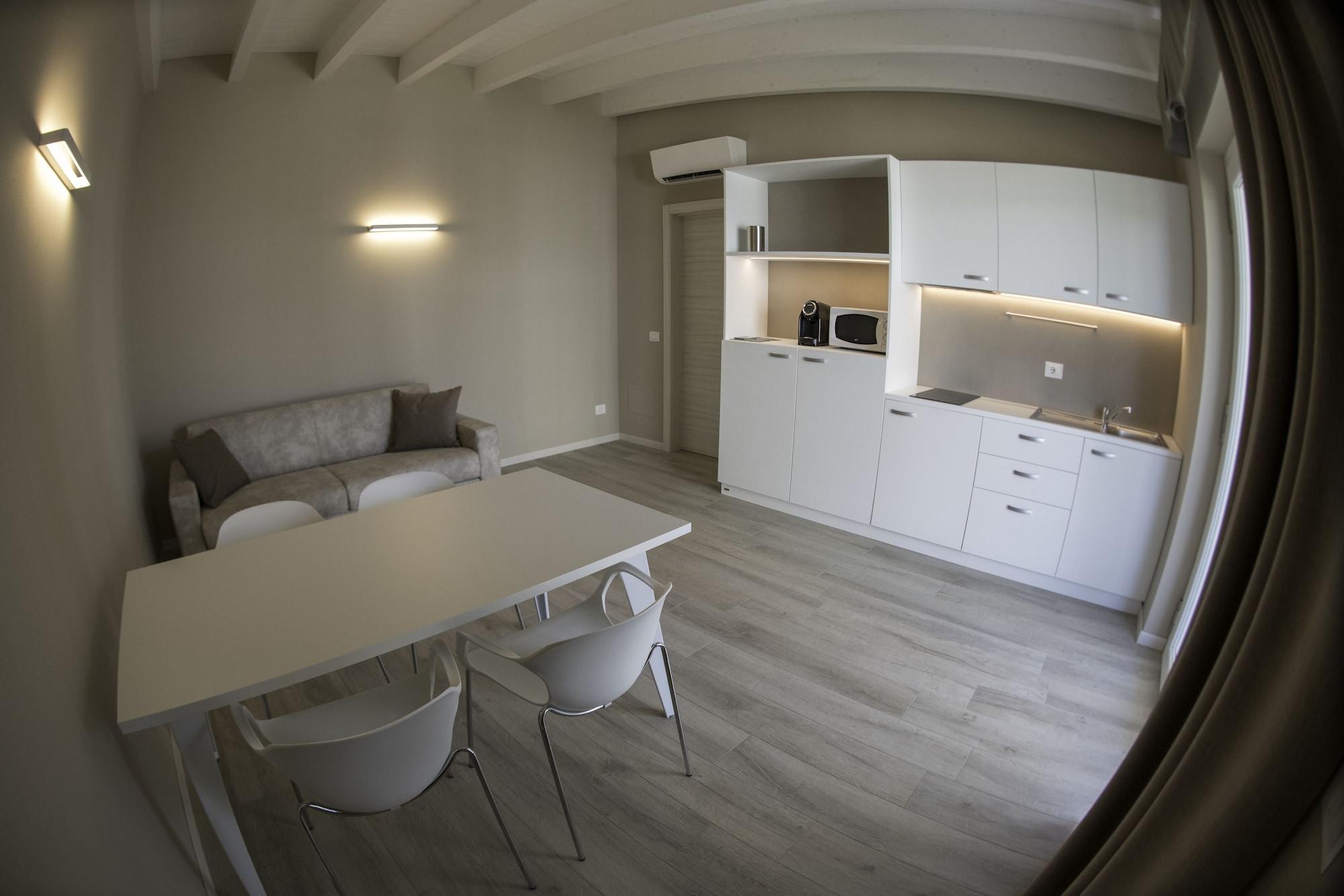 Aurora Aparthotel 3*