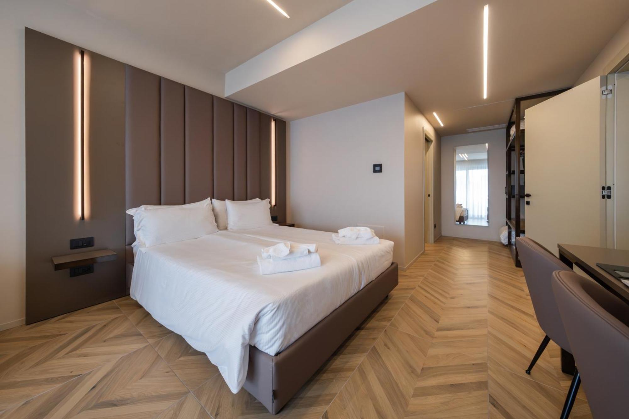 Aparthotel Aurora Peschiera del Garda