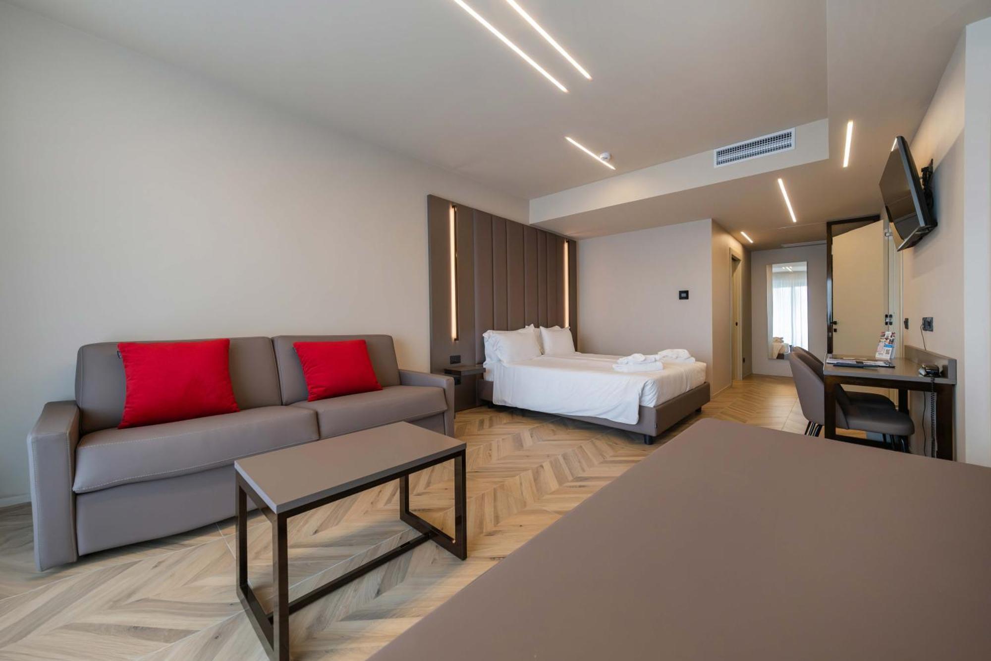 Aparthotel Aurora 3*