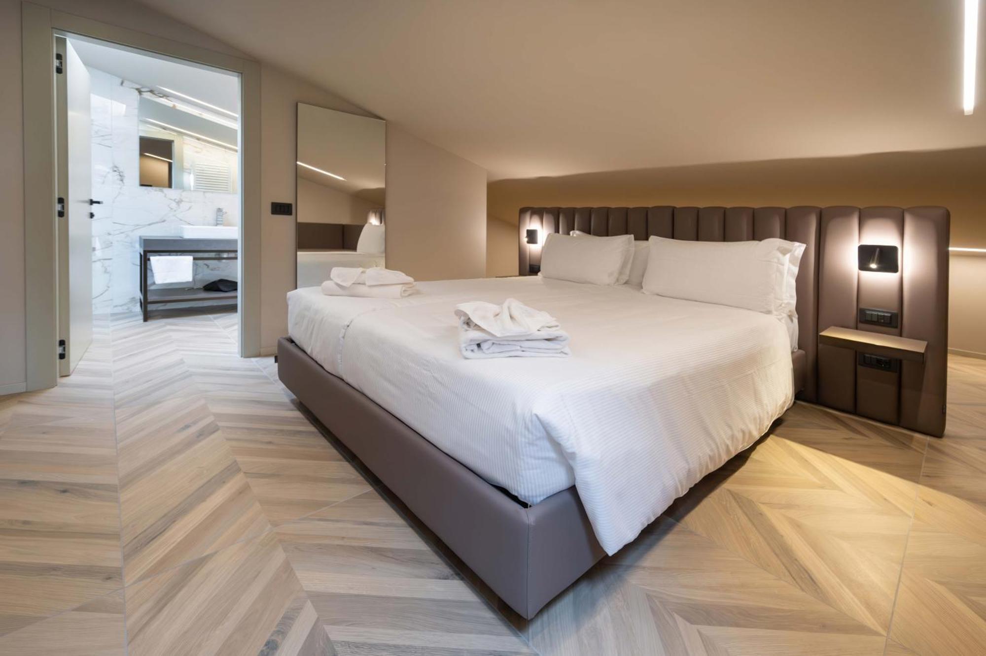 Aurora Aparthotel 3*